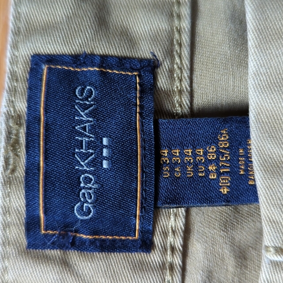 Gap men's khaki shorts size 34 - Picture 2 of 6